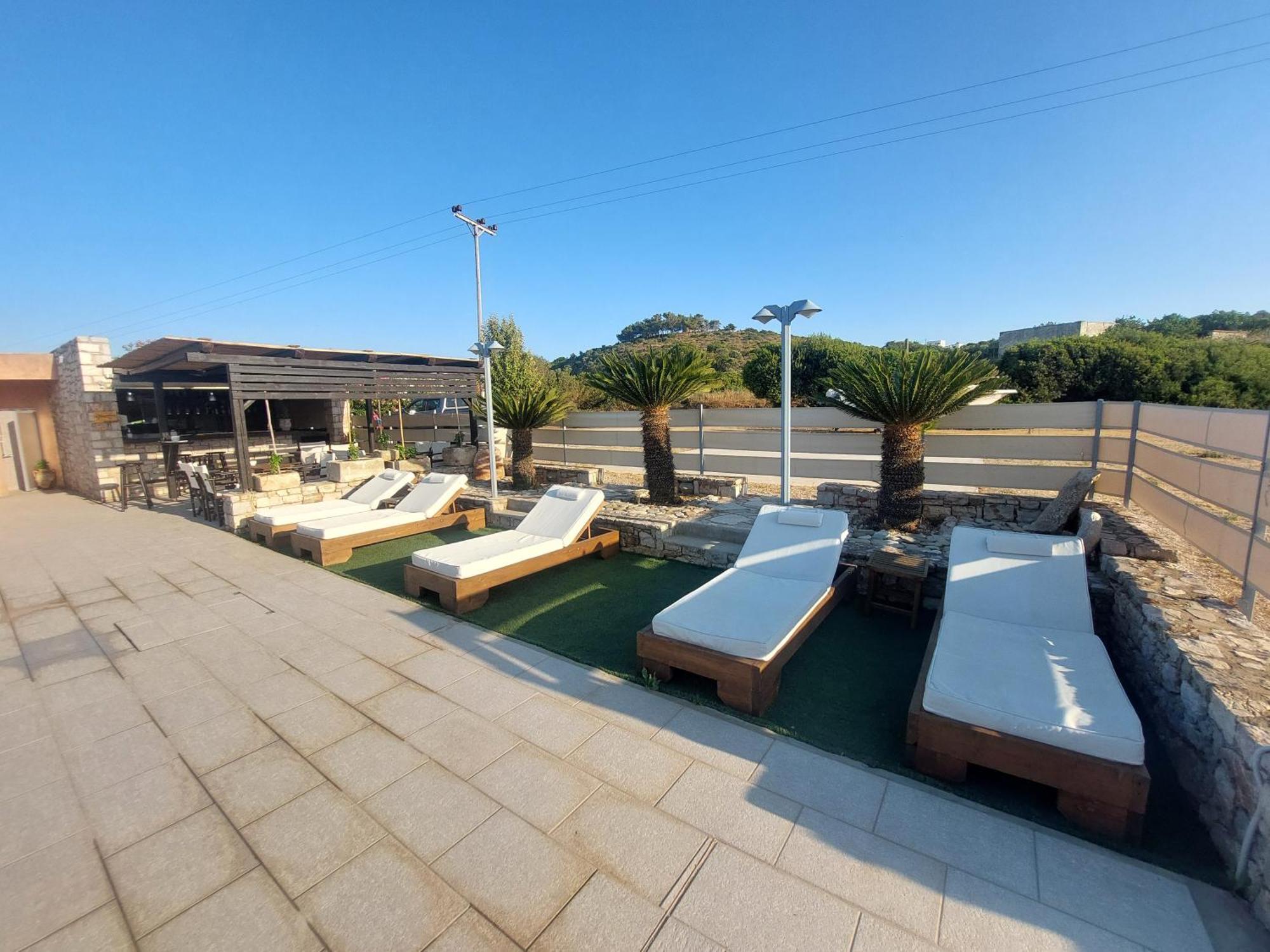 Aparthotel Petradi Livadi  Esterno foto
