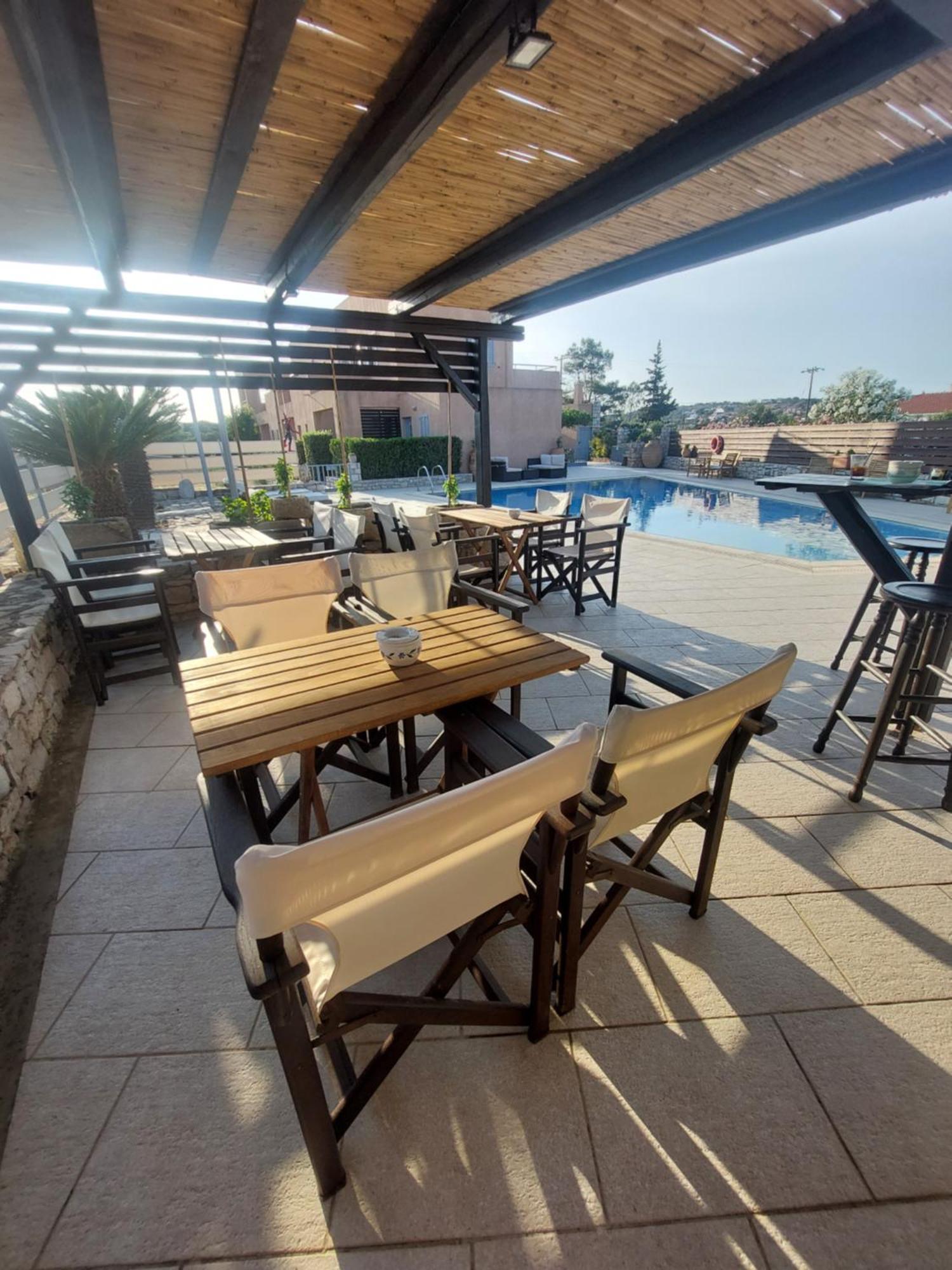 Aparthotel Petradi Livadi  Esterno foto