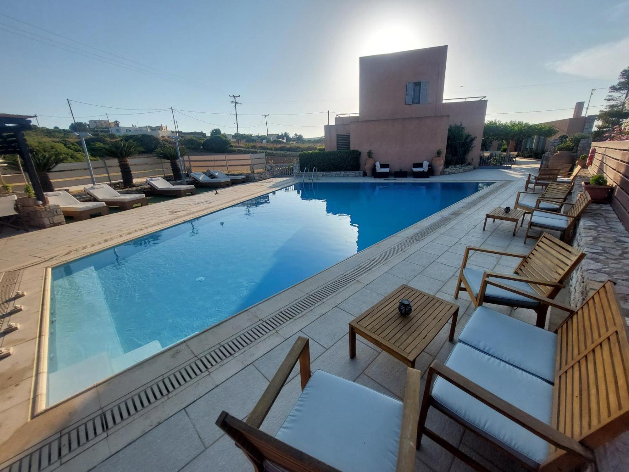 Aparthotel Petradi Livadi  Esterno foto