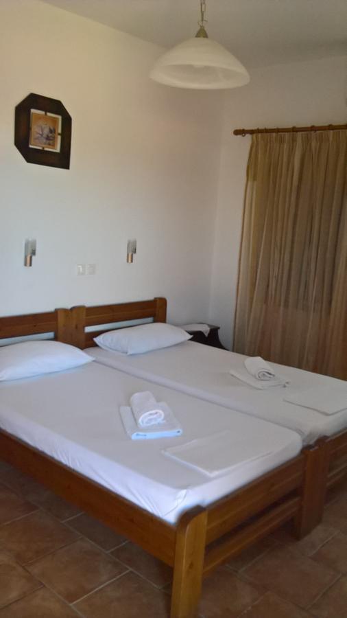 Aparthotel Petradi Livadi  Esterno foto
