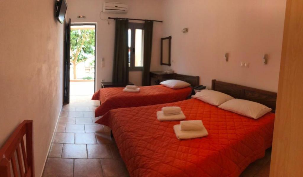 Aparthotel Petradi Livadi  Esterno foto